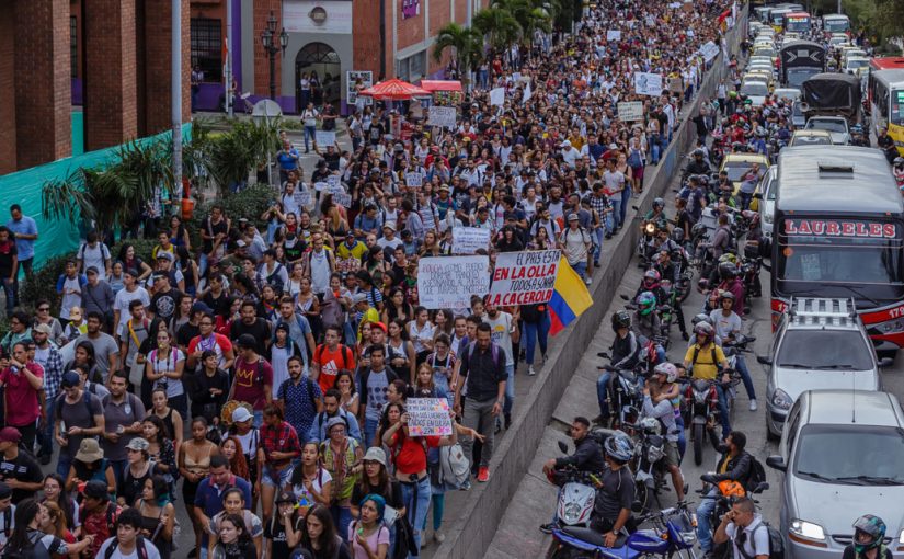 Masyarakat Kolombia Melakukan Mogok Nasional